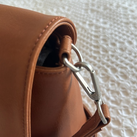 Matt & Nat Brown Crossbody Bag - Picture 5 of 16